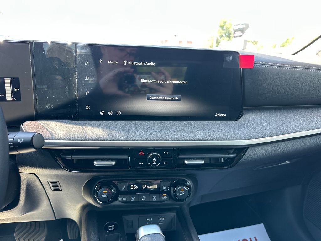 New 2026 Nissan Kicks SV AWD/4WD image 23