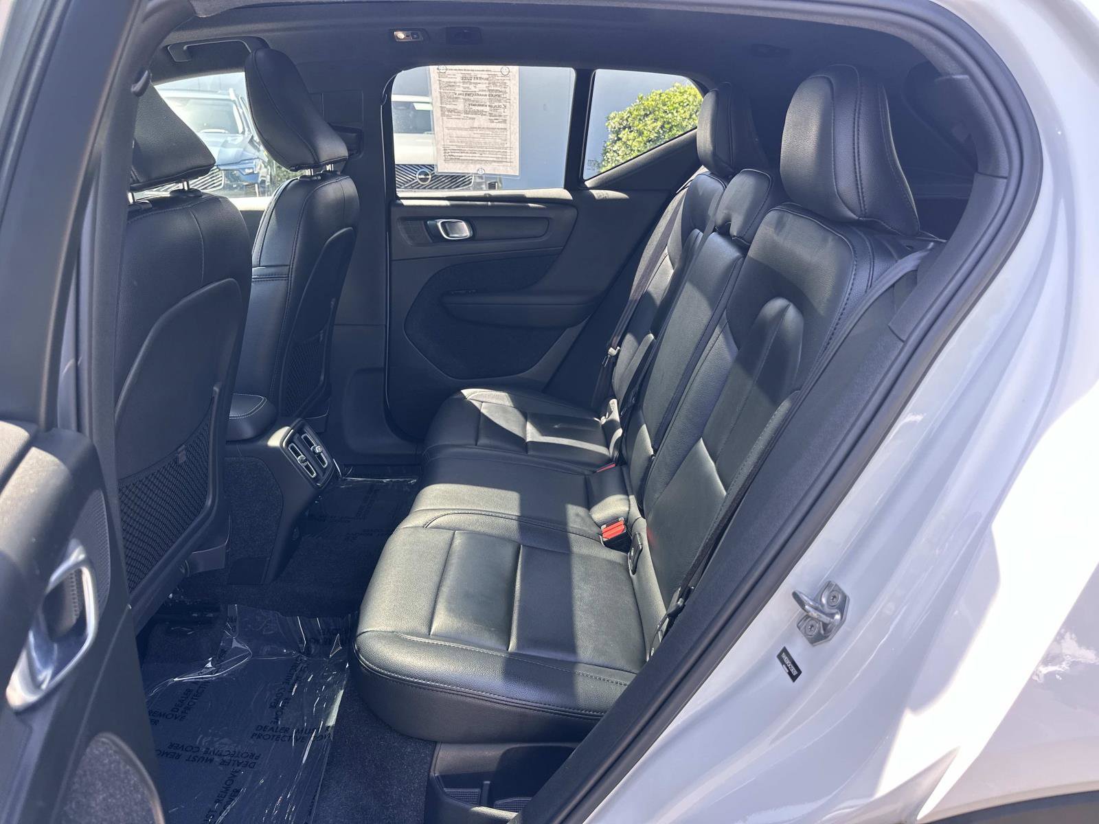 Used 2019 Volvo XC40 T5 Momentum AWD/4WD image 23