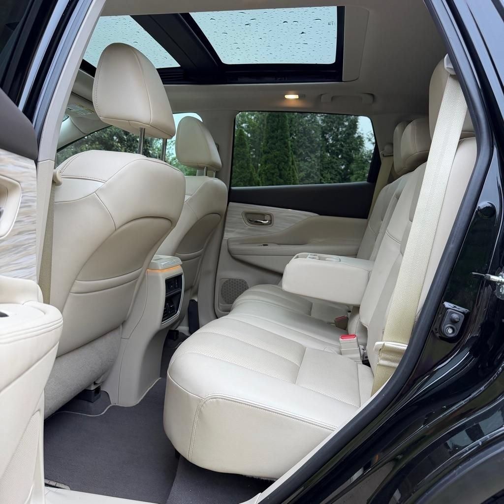 Used 2016 Nissan Murano Platinum w/ Platinum Technology Package FWD image 18