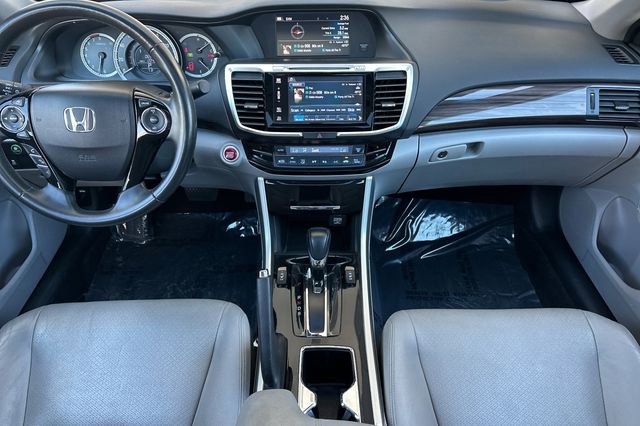 Used 2017 Honda Accord EX-L image 15