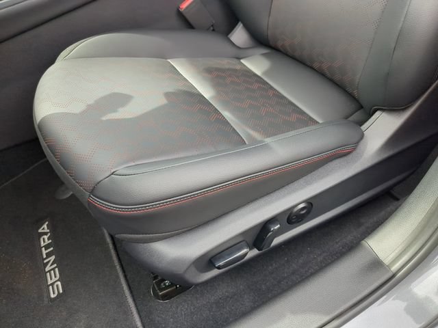 New 2026 Nissan Sentra SR w/ SR Premium Package FWD image 15