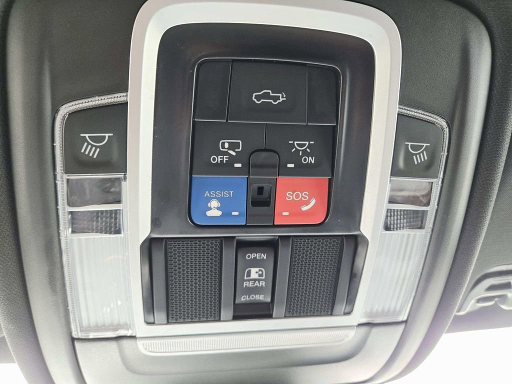 Used 2023 RAM 1500 Laramie image 33