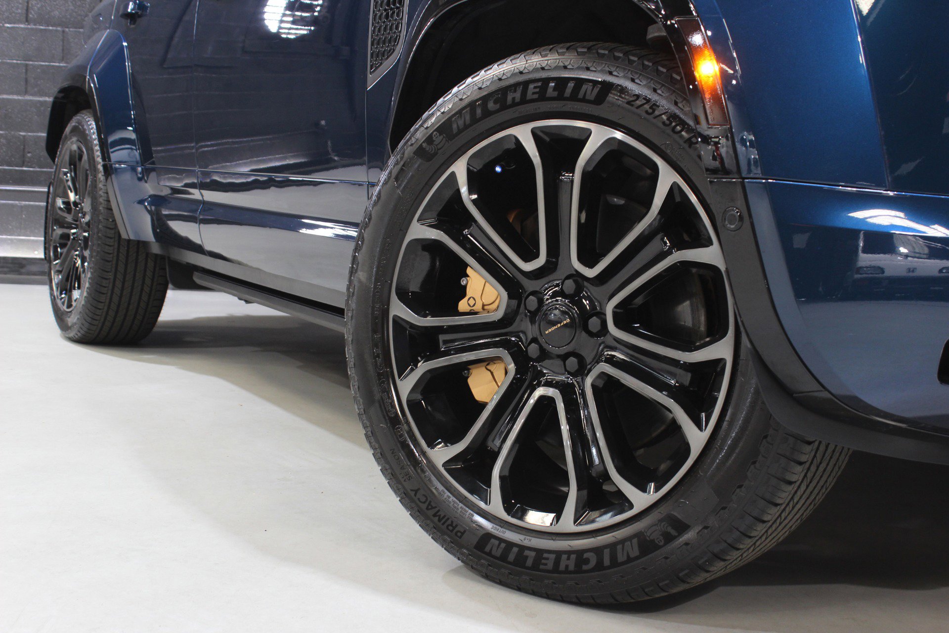 Used 2026 Land Rover Defender 110 image 18