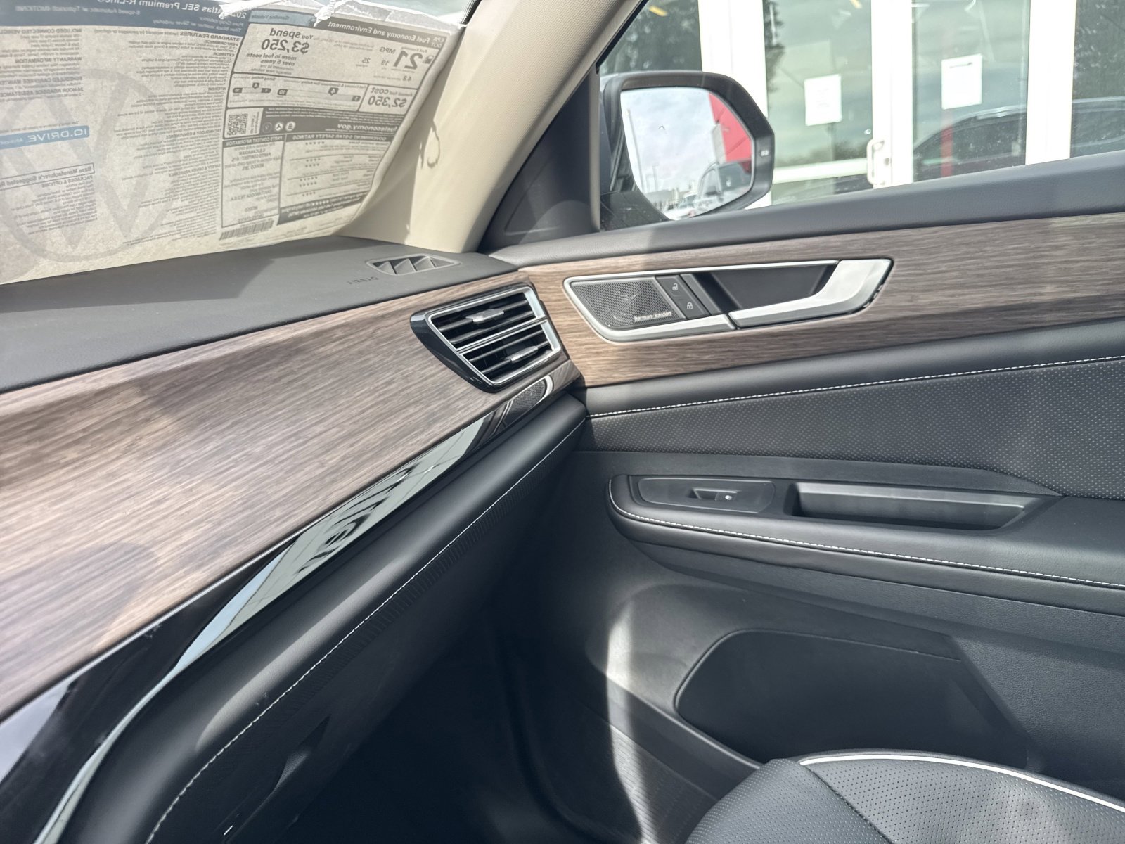 New 2026 Volkswagen Atlas SEL Premium R-Line image 26