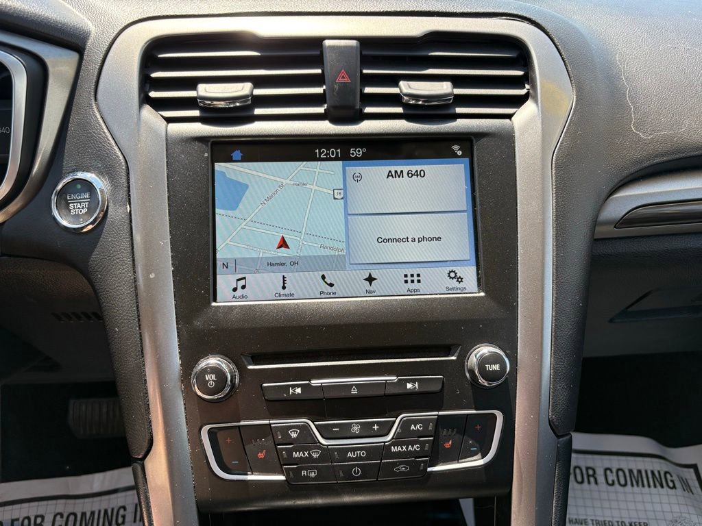 Used 2017 Ford Fusion SE w/ Fusion SE Technology Package FWD image 28