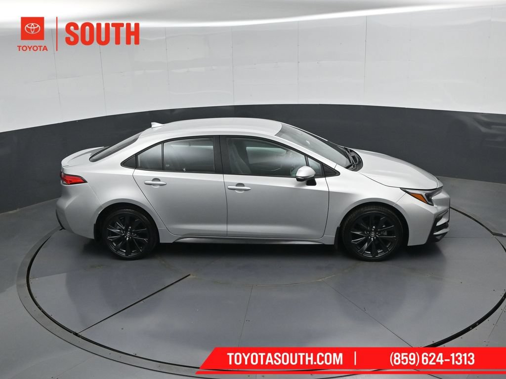 Used 2024 Toyota Corolla SE FWD image 45