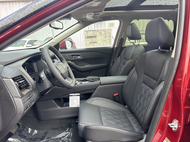 New 2026 Nissan Rogue Platinum image 4