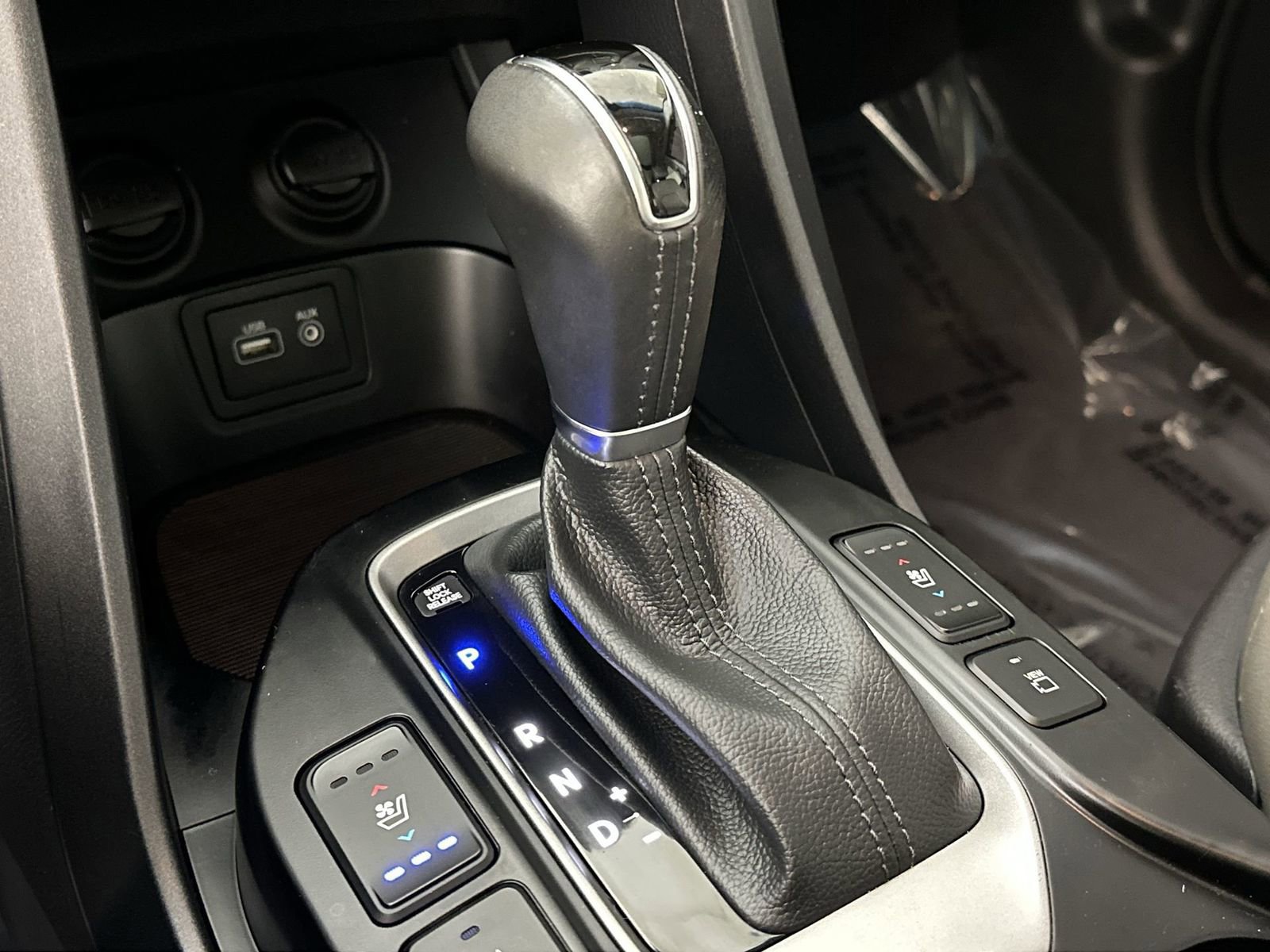 Used 2017 Hyundai Santa Fe Sport image 23