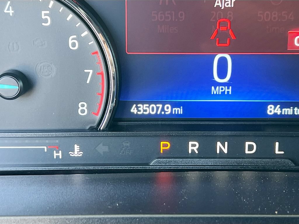 Used 2023 Ford Explorer Limited AWD/4WD image 12