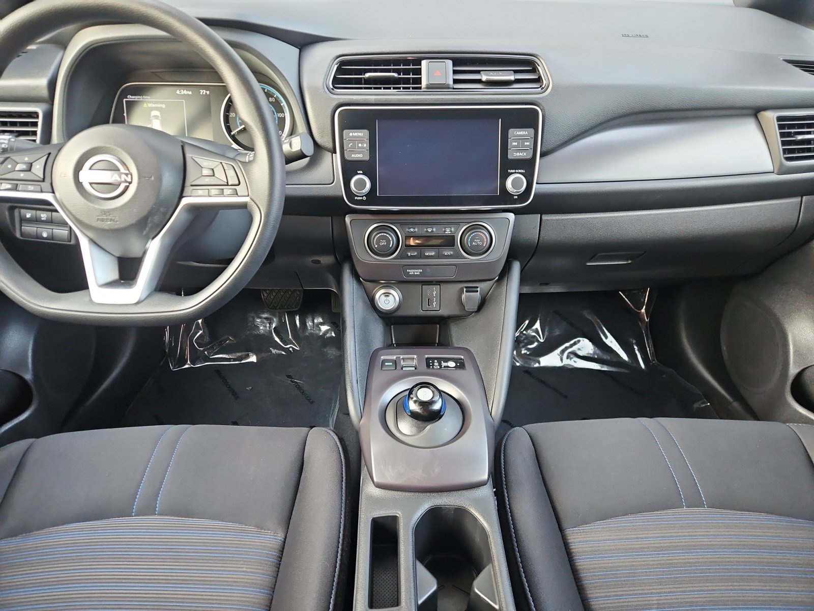Used 2025 Nissan Leaf S FWD image 11