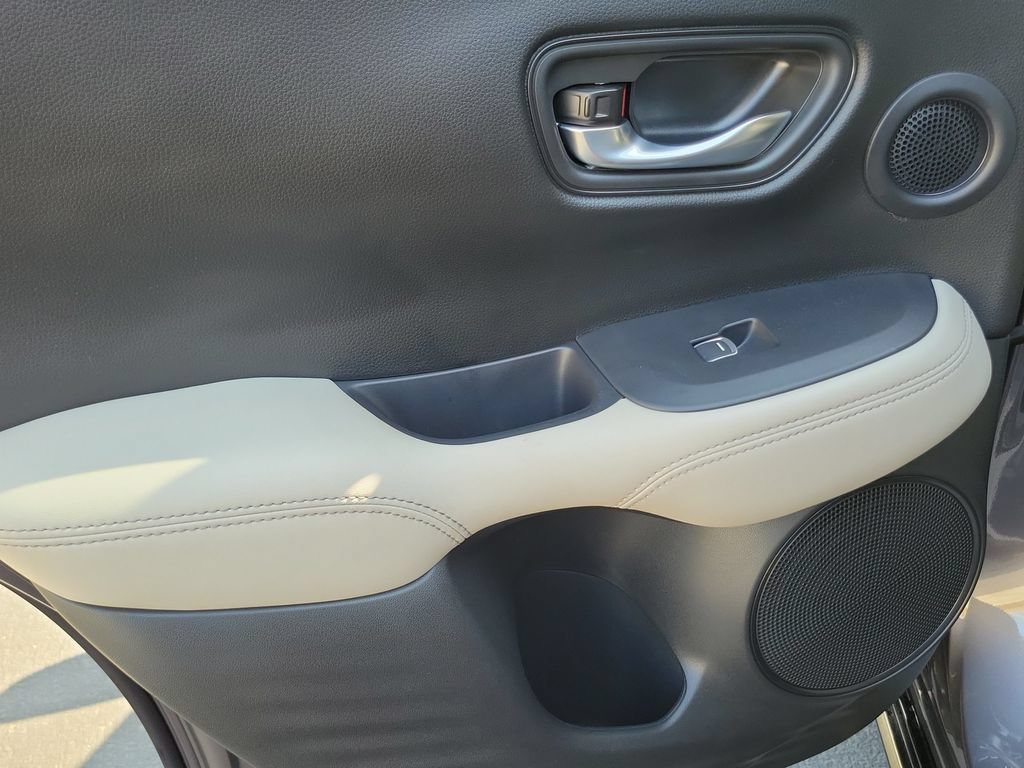 Certified 2025 Honda HR-V EX-L image 14