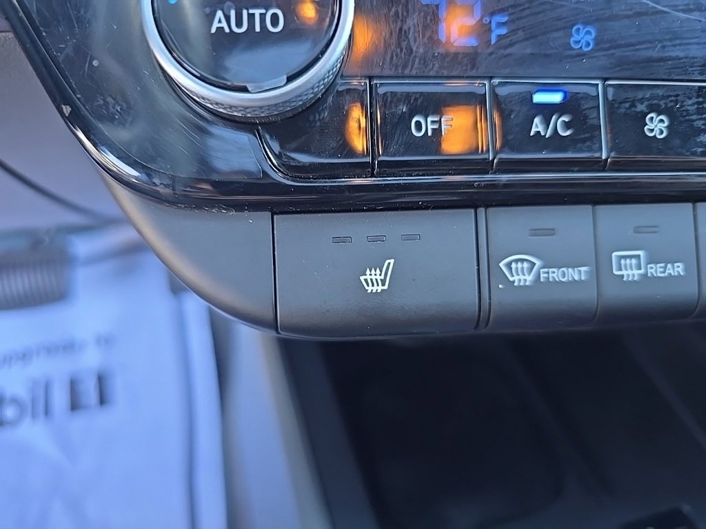 Used 2025 Hyundai Elantra SEL image 10