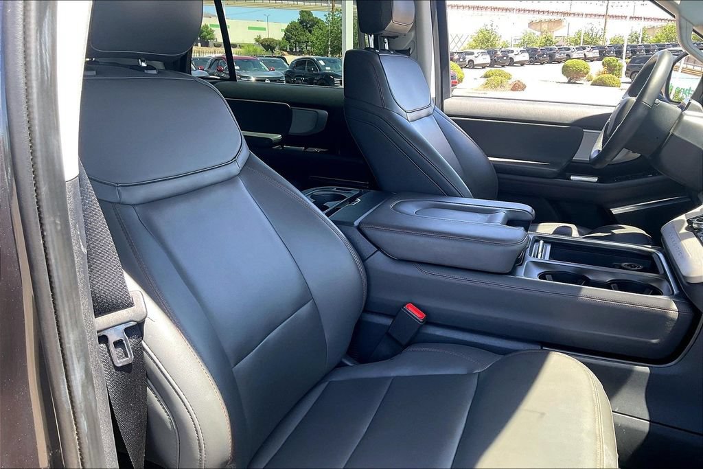 Used 2025 Ford Expedition Active AWD/4WD image 7