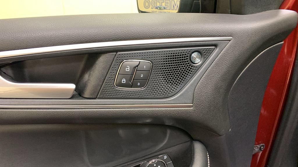 Certified 2019 Ford Edge ST w/ Convenience Package AWD/4WD image 31