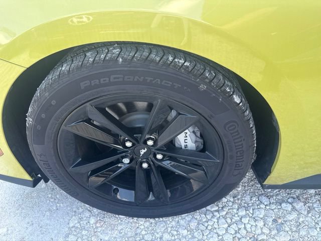 Used 2025 Ford Mustang GT RWD image 12