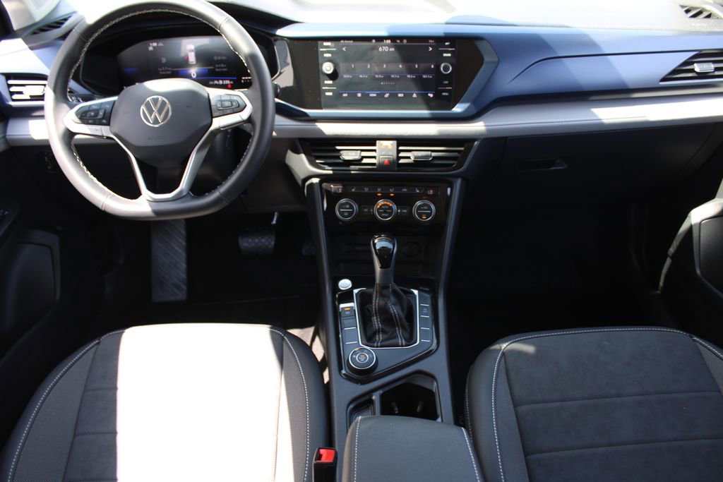 Certified 2024 Volkswagen Taos SE AWD/4WD image 19