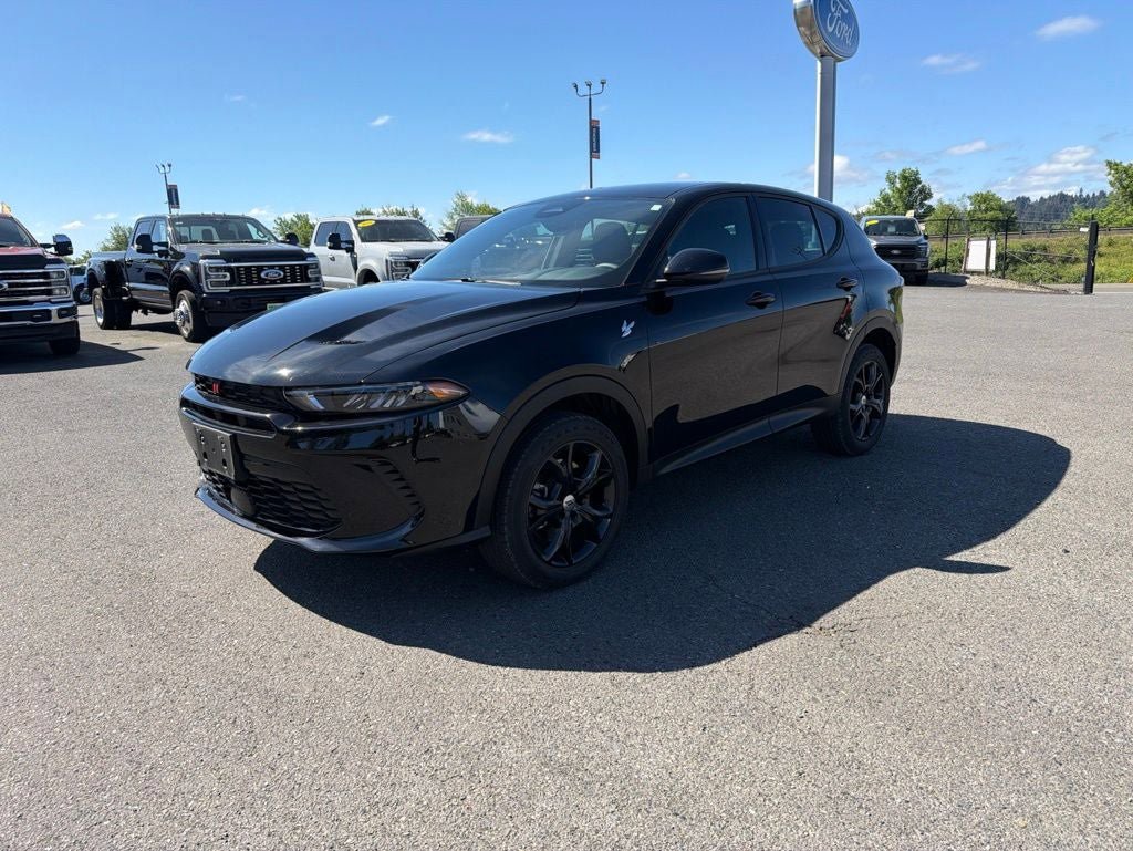 Used 2024 Dodge Hornet GT w/ Cold Weather Group AWD/4WD image 2
