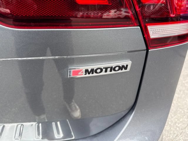 Used 2020 Volkswagen Tiguan SEL w/ 3rd Row Seat Package AWD/4WD image 15