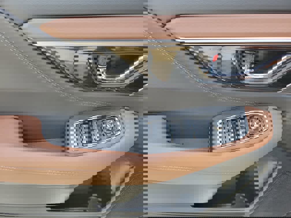 Used 2022 Subaru Outback Touring XT image 25