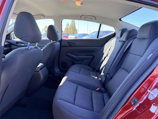 Used 2024 Nissan Altima 2.5 SV image 15