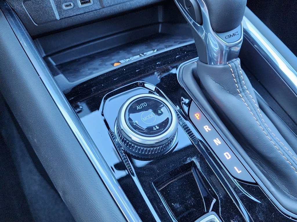 New 2026 GMC Canyon AT4 w/ Technology Plus Package image 33