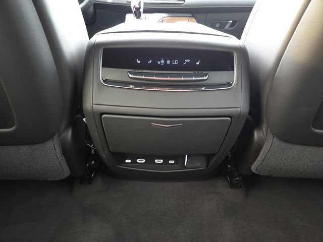 Certified 2024 Cadillac Escalade Sport Platinum w/ LPO, ONYX Package AWD/4WD image 11