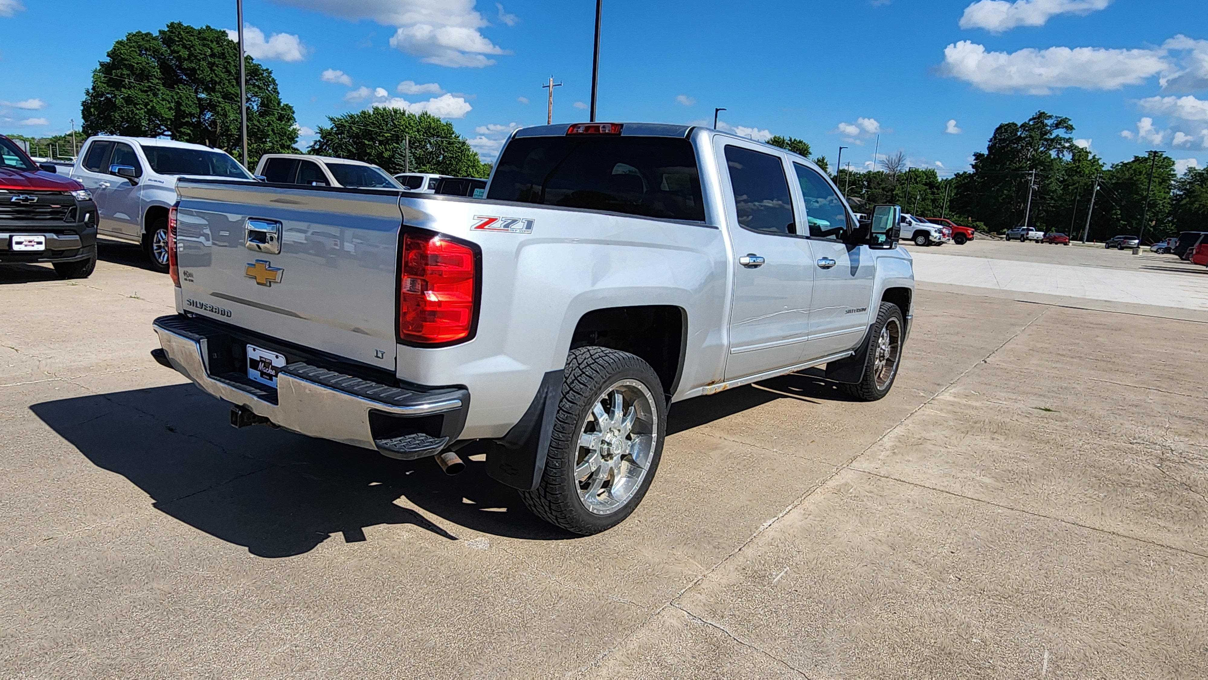 Used 2015 Chevrolet Silverado 1500 LT w/ All Star Edition AWD/4WD image 5