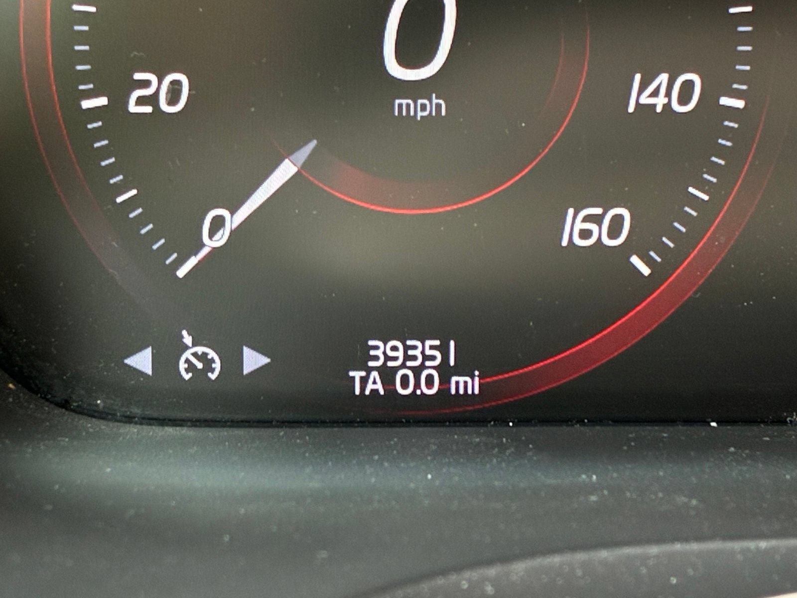 Used 2020 Volvo V60 T5 Momentum w/ Premium Package FWD image 8