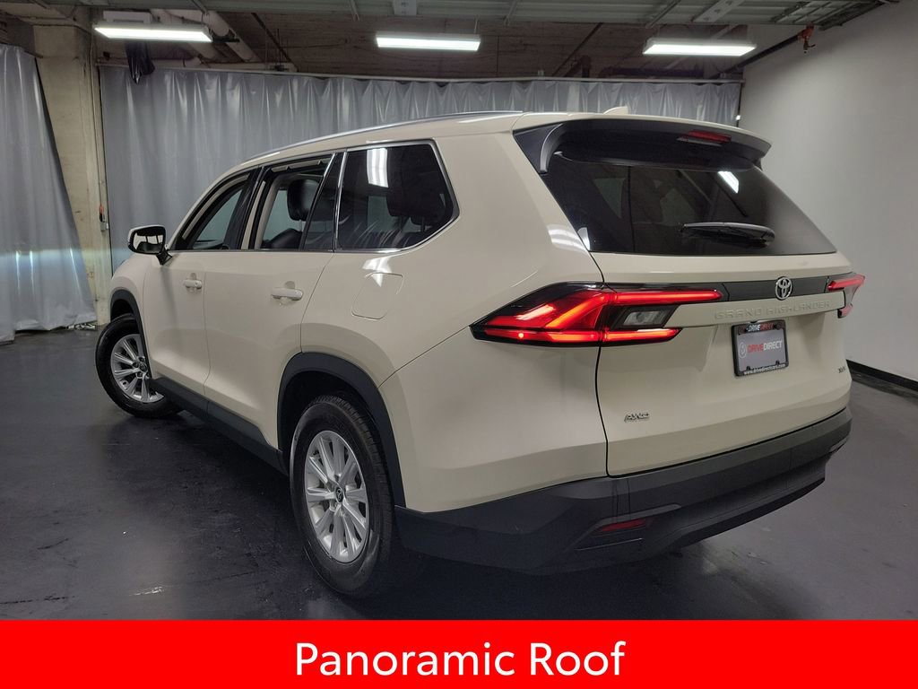 Used 2024 Toyota Grand Highlander XLE AWD/4WD image 6
