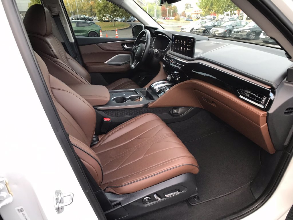 Used 2025 Acura MDX w/ Advance Package AWD/4WD image 32