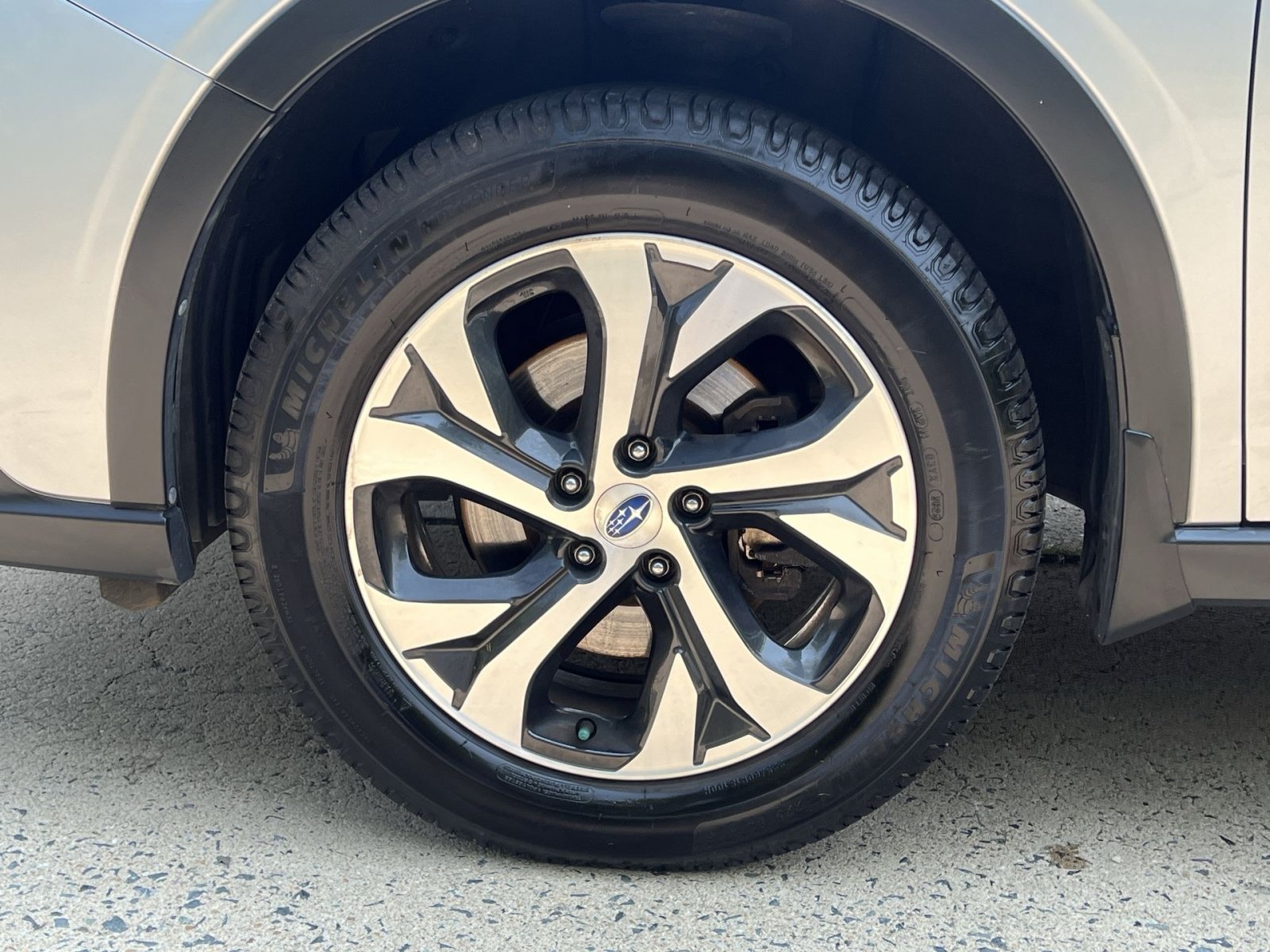 Used 2020 Subaru Outback Limited w/ Popular Package #2 AWD/4WD image 17
