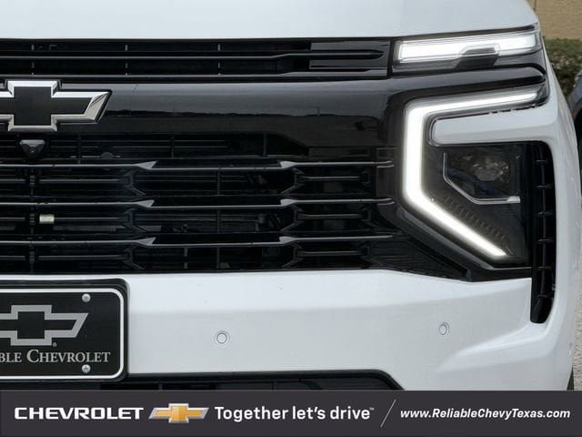 New 2025 Chevrolet Suburban Premier AWD/4WD image 4