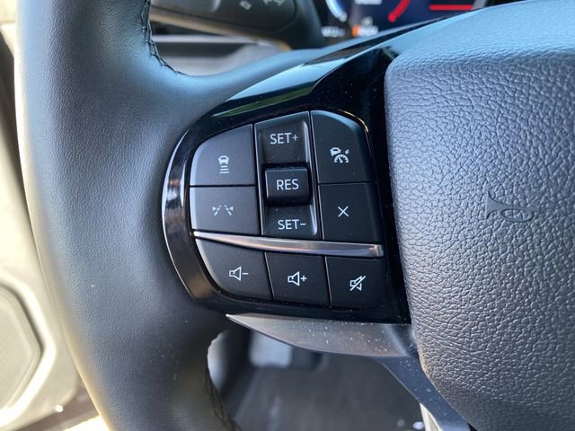 Certified 2025 Ford Explorer Platinum w/ LUX Leather Package image 29