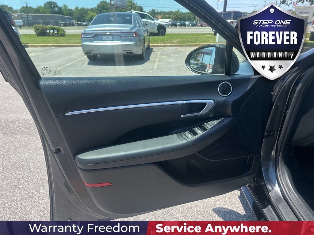 Used 2021 Hyundai Sonata SEL w/ Convenience Package FWD image 11