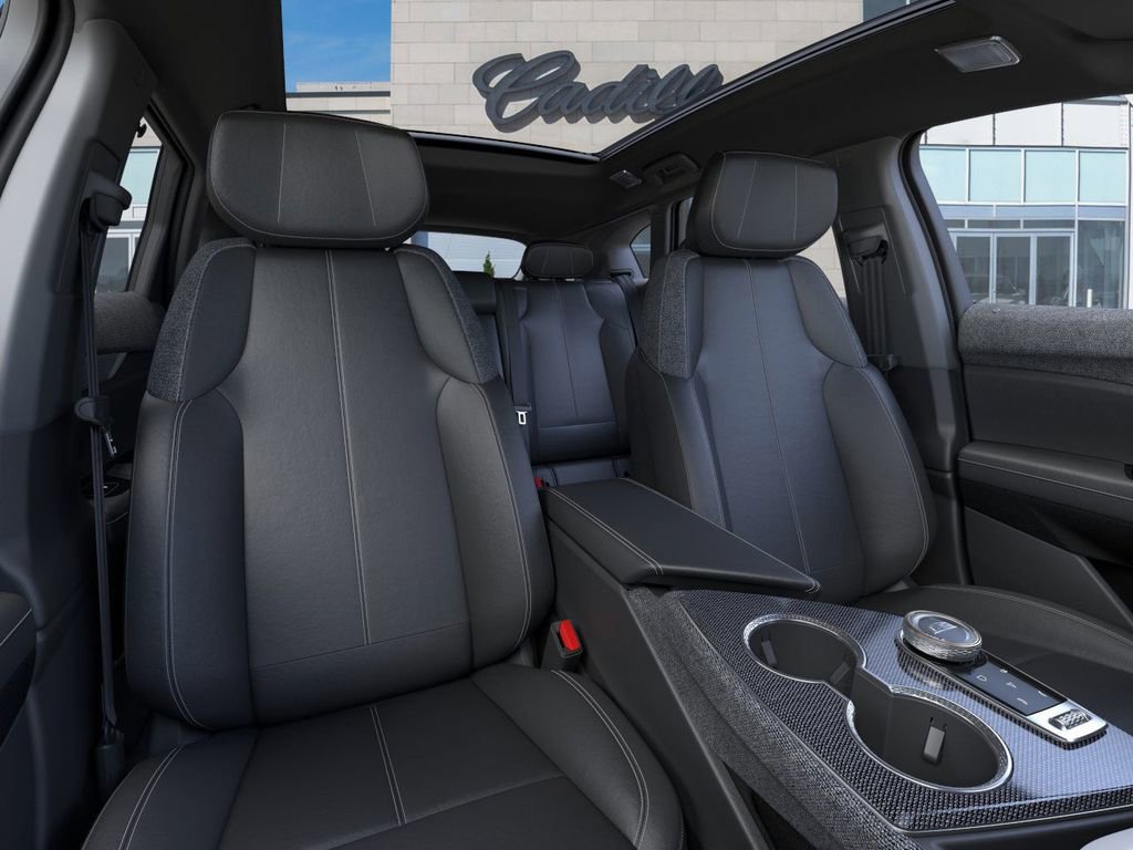 New 2025 Cadillac Optiq Luxury 1 w/ LPO, ONYX Package image 16