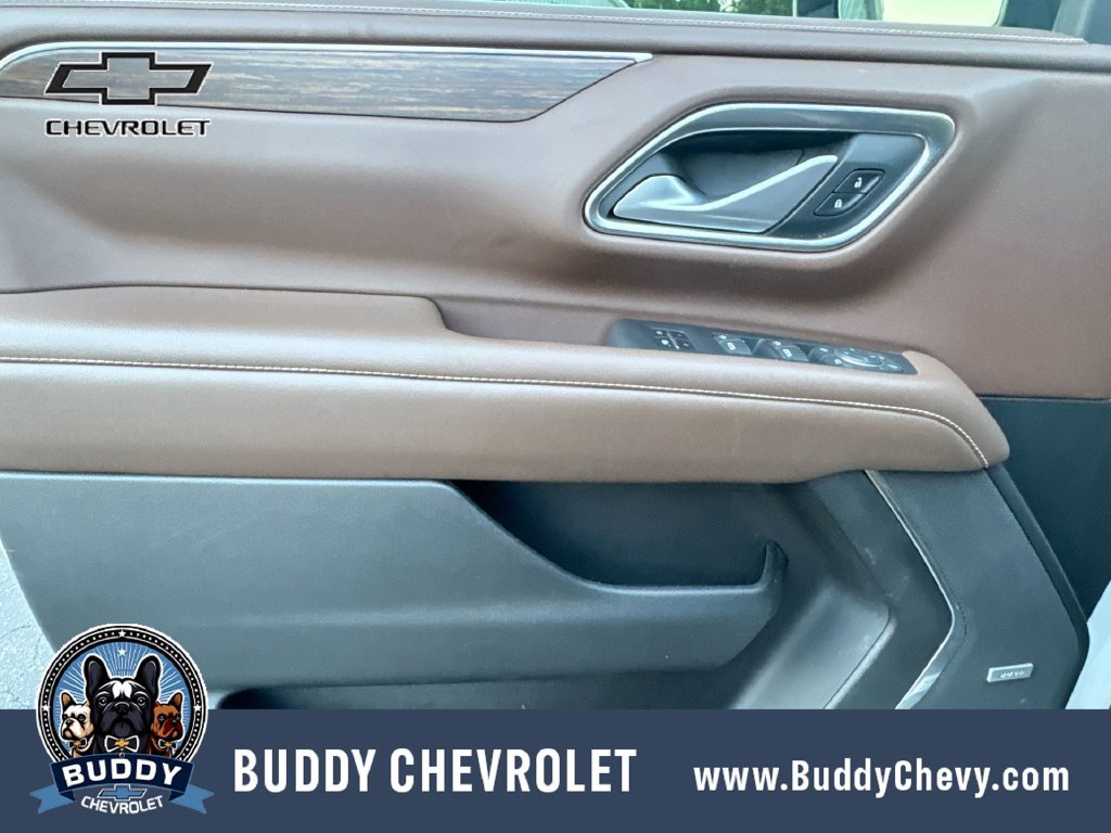 Used 2022 Chevrolet Suburban High Country w/ Premium Package AWD/4WD image 15