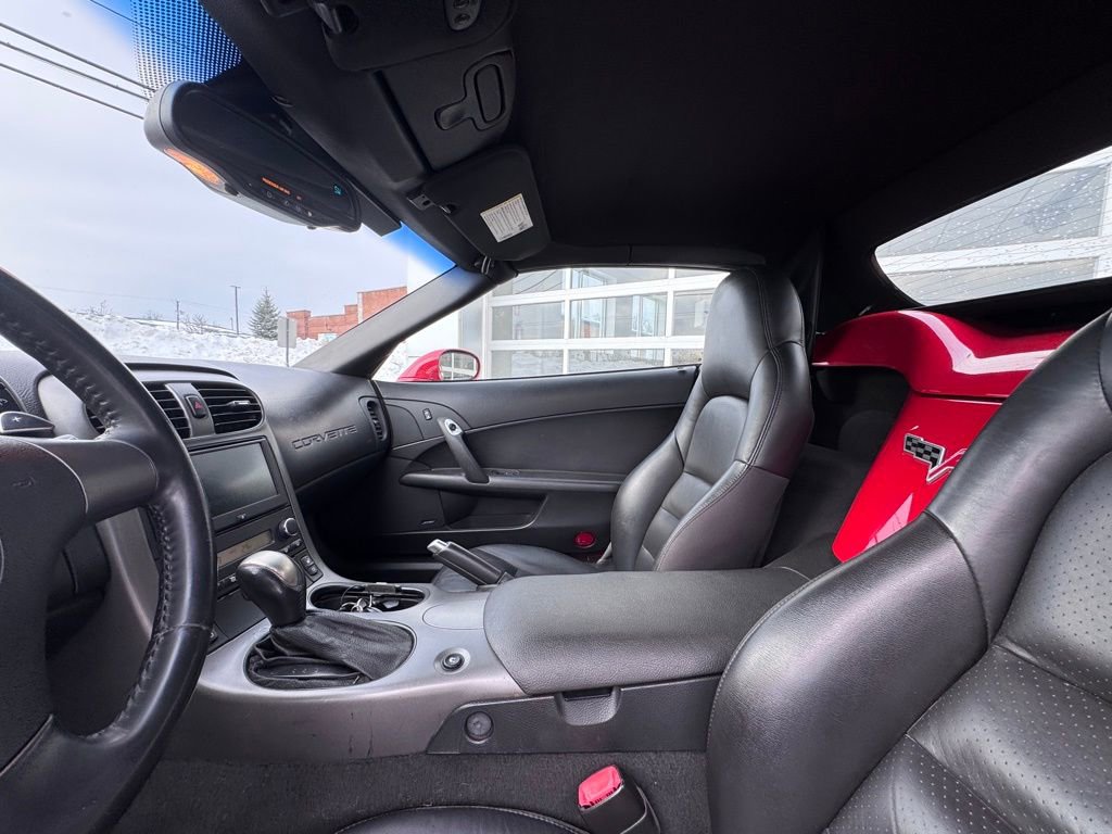 Used 2006 Chevrolet Corvette Convertible w/ Preferred Equipment Group image 24