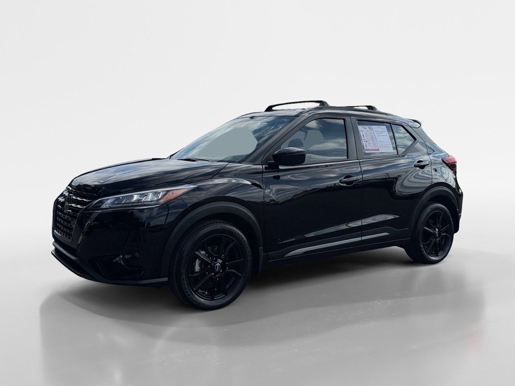 Used 2023 Nissan Kicks SR w/ Interior Electronics Package image 1