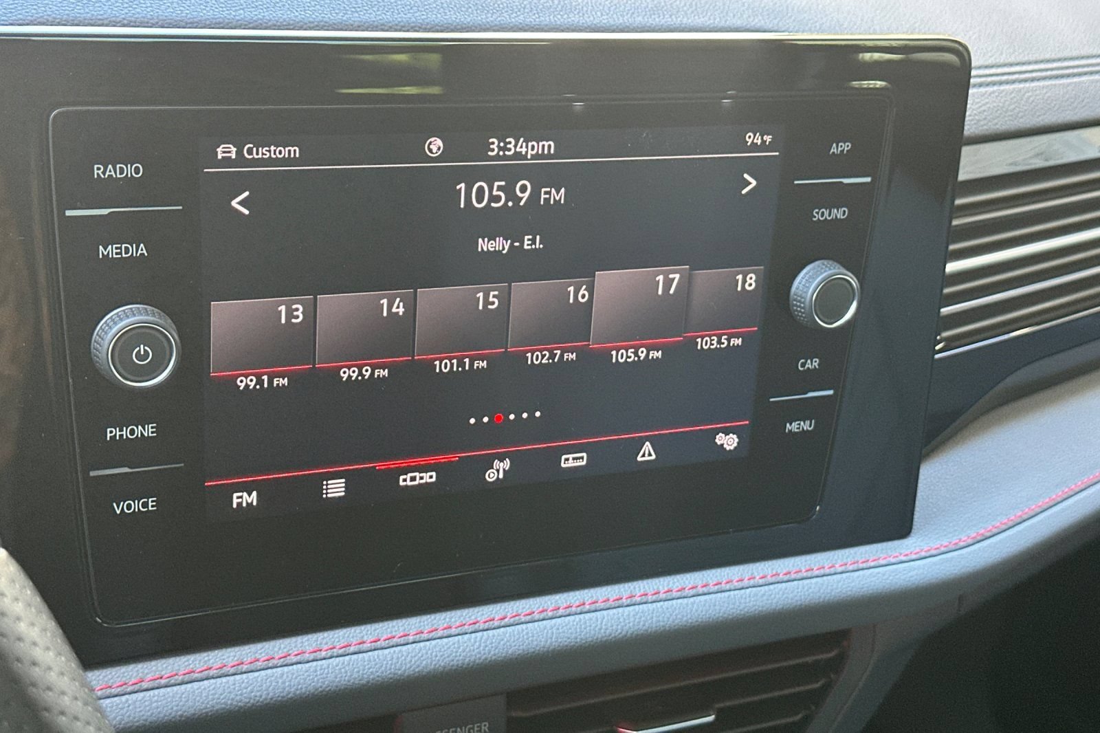 Used 2025 Volkswagen Jetta GLI Autobahn FWD image 17