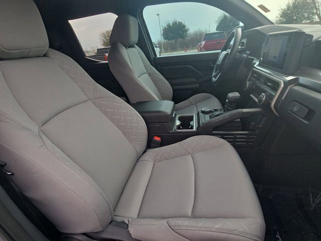 Used 2025 Toyota Tacoma SR5 AWD/4WD image 12