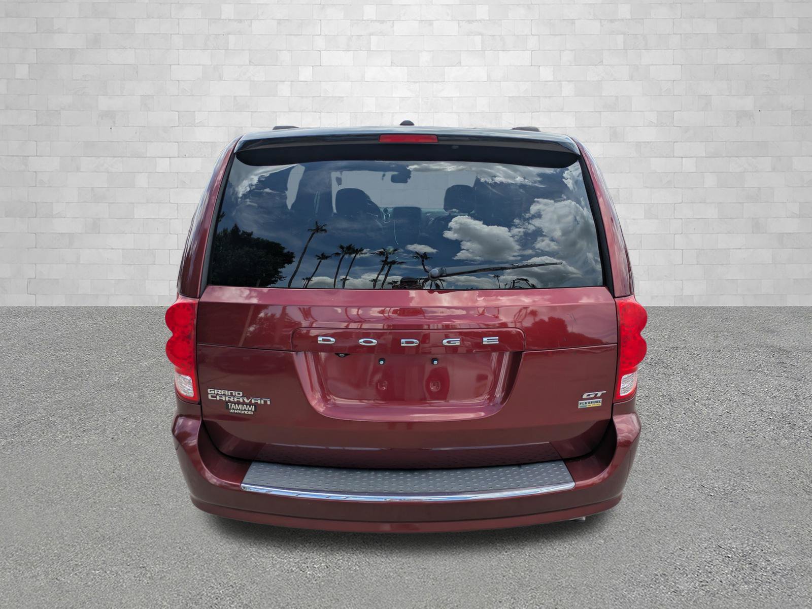 Used 2019 Dodge Grand Caravan GT FWD image 3