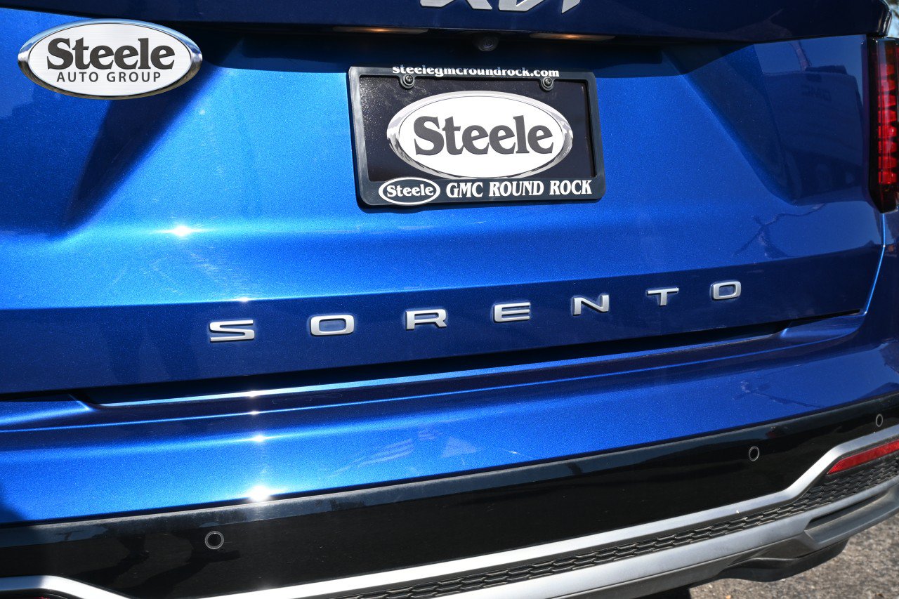 Used 2022 Kia Sorento S FWD image 23