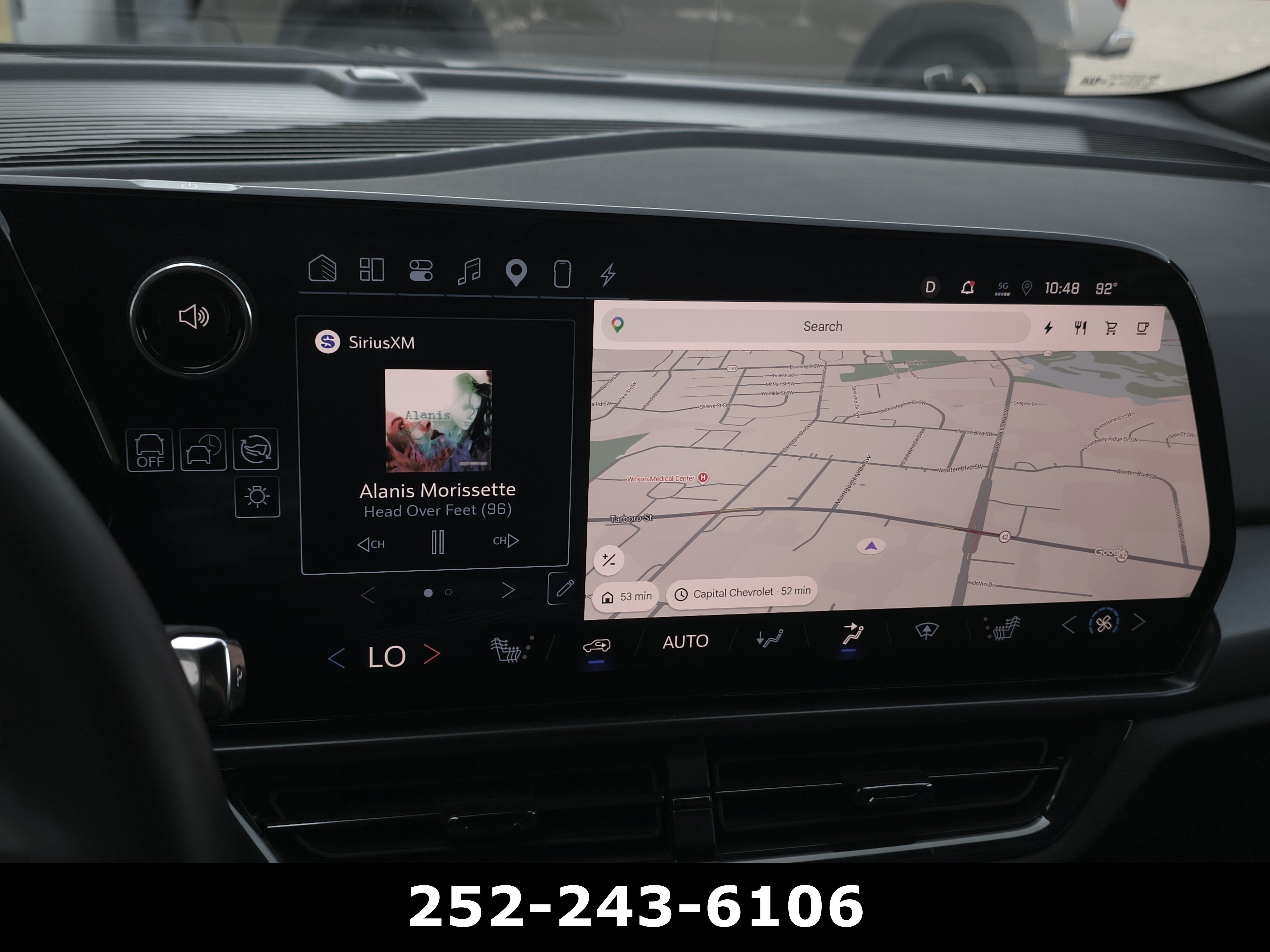 Used 2024 Chevrolet Equinox EV RS FWD image 18