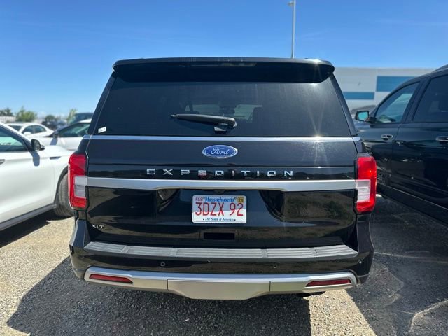Used 2024 Ford Expedition XLT image 5