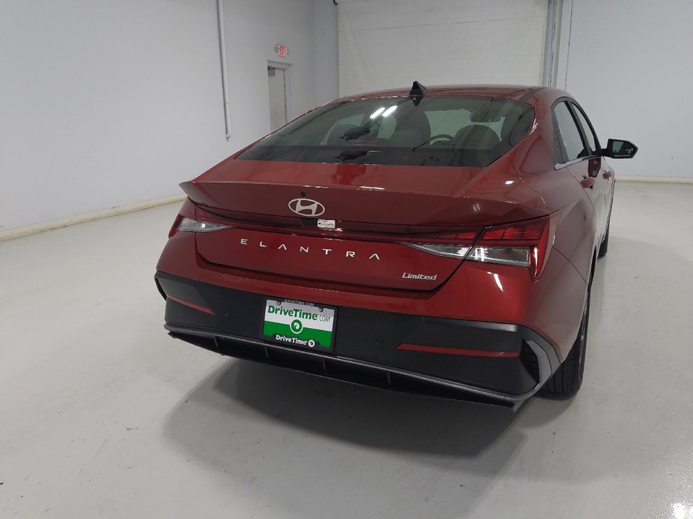 Used 2024 Hyundai Elantra Limited FWD image 7