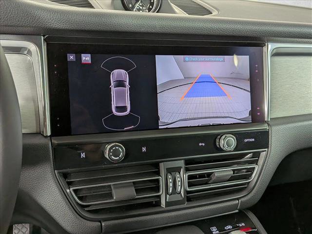 Certified 2025 Porsche Macan AWD/4WD image 19
