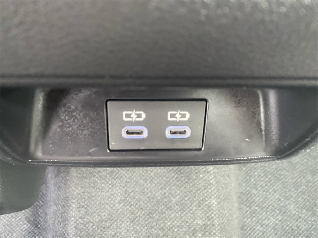 Used 2025 Toyota Corolla LE image 29