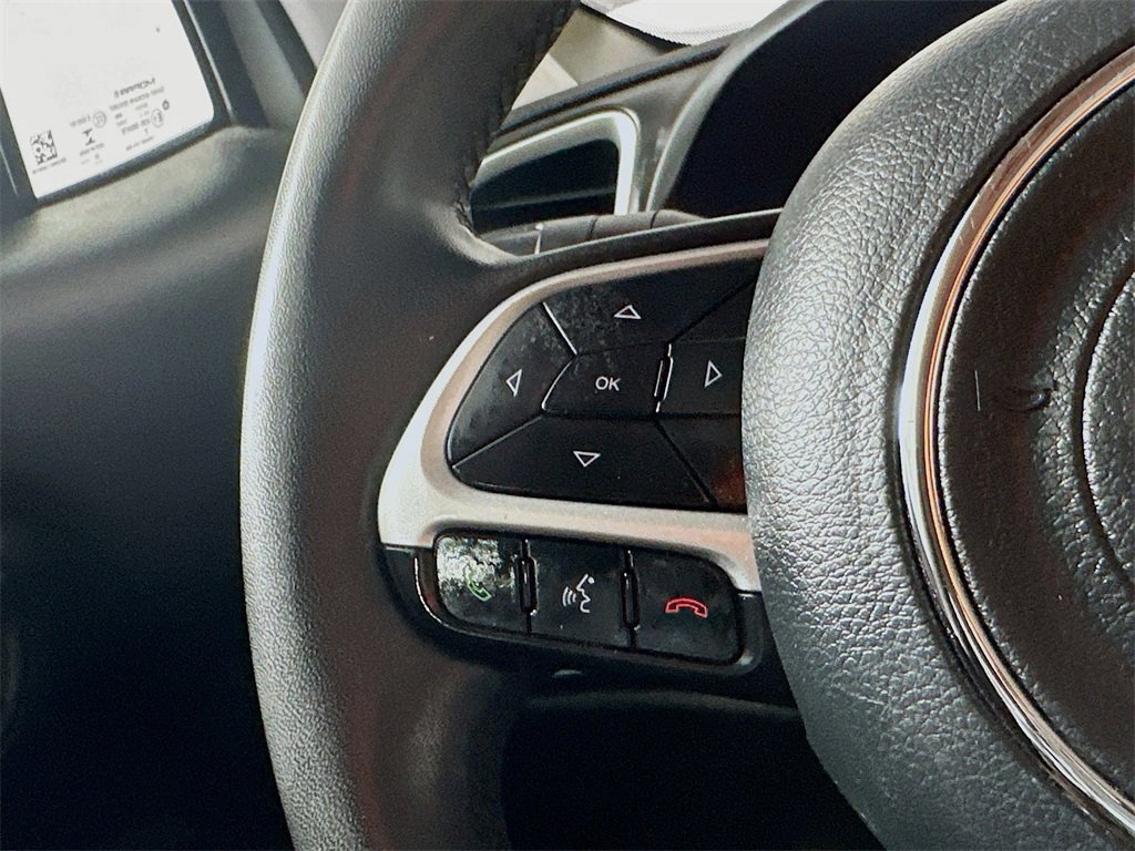 Used 2021 Jeep Renegade Latitude image 24