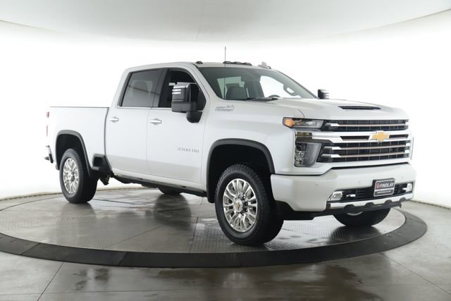 Used 2022 Chevrolet Silverado 2500 High Country w/ Safety Package II AWD/4WD image 2