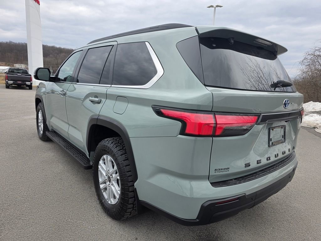 Used 2024 Toyota Sequoia SR5 w/ SR5 Premium Package image 7